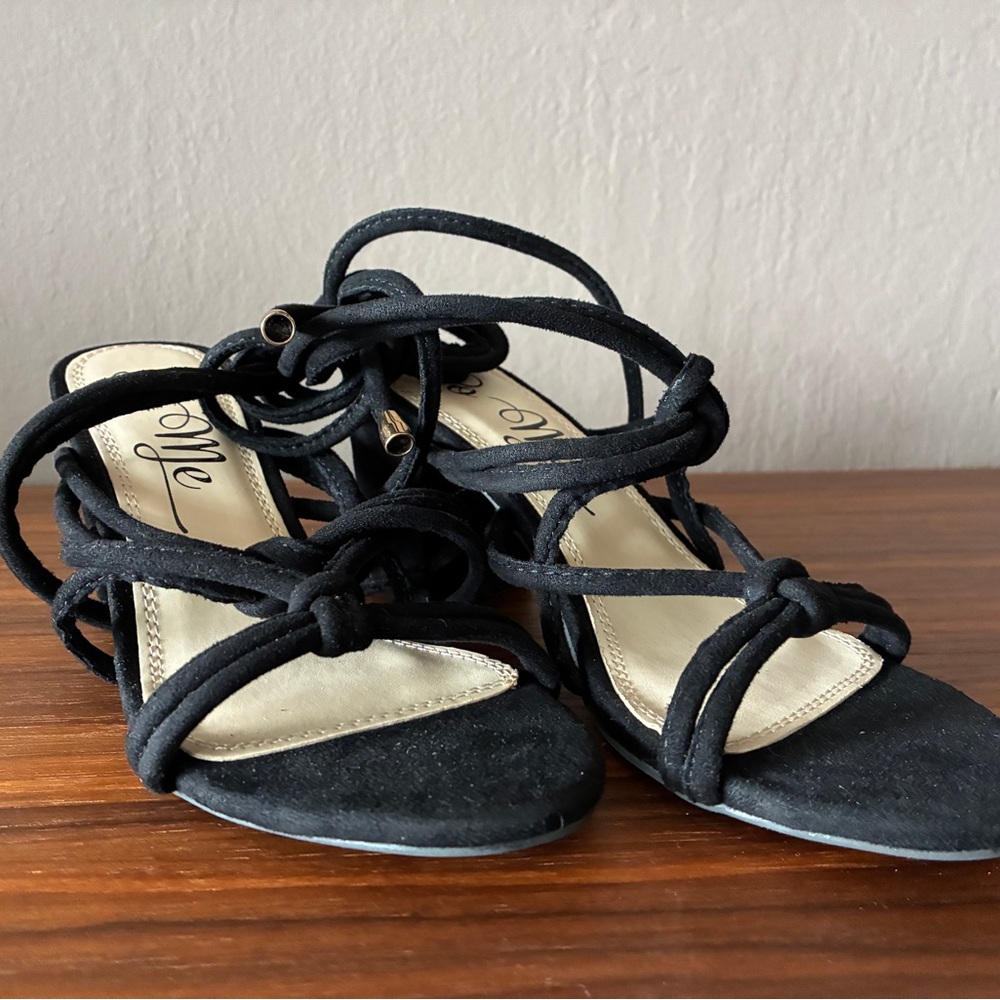 So Me Black Knotted Sandals
